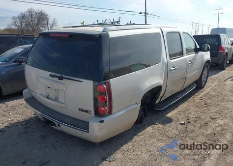 2013 GMC Yukon Xl 1500 Denali z USA, uszkodzony, nr VIN 1GKS1MEF5DR366116